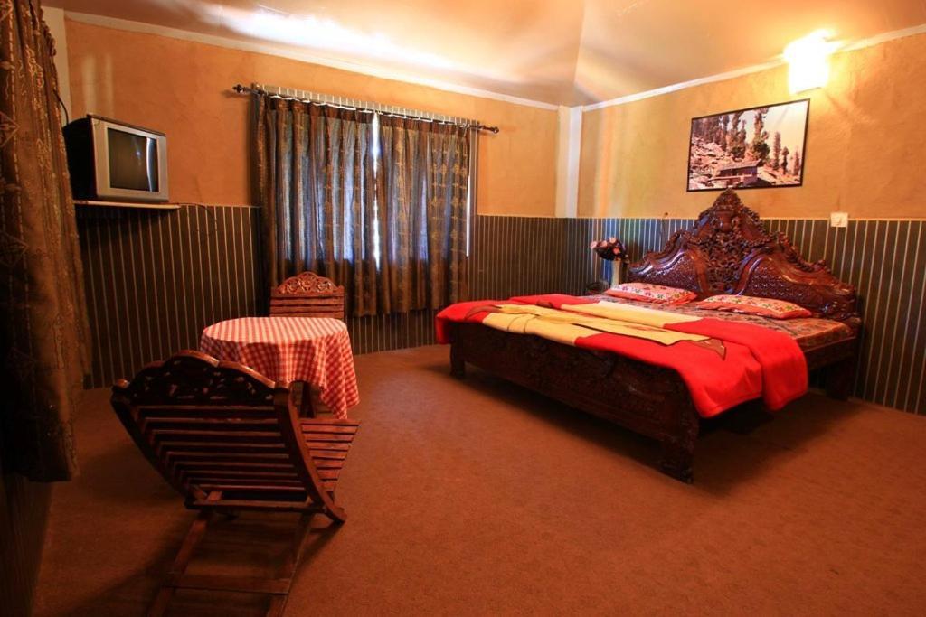 OYO 43476 Vatika Resort Shimla Exteriör bild